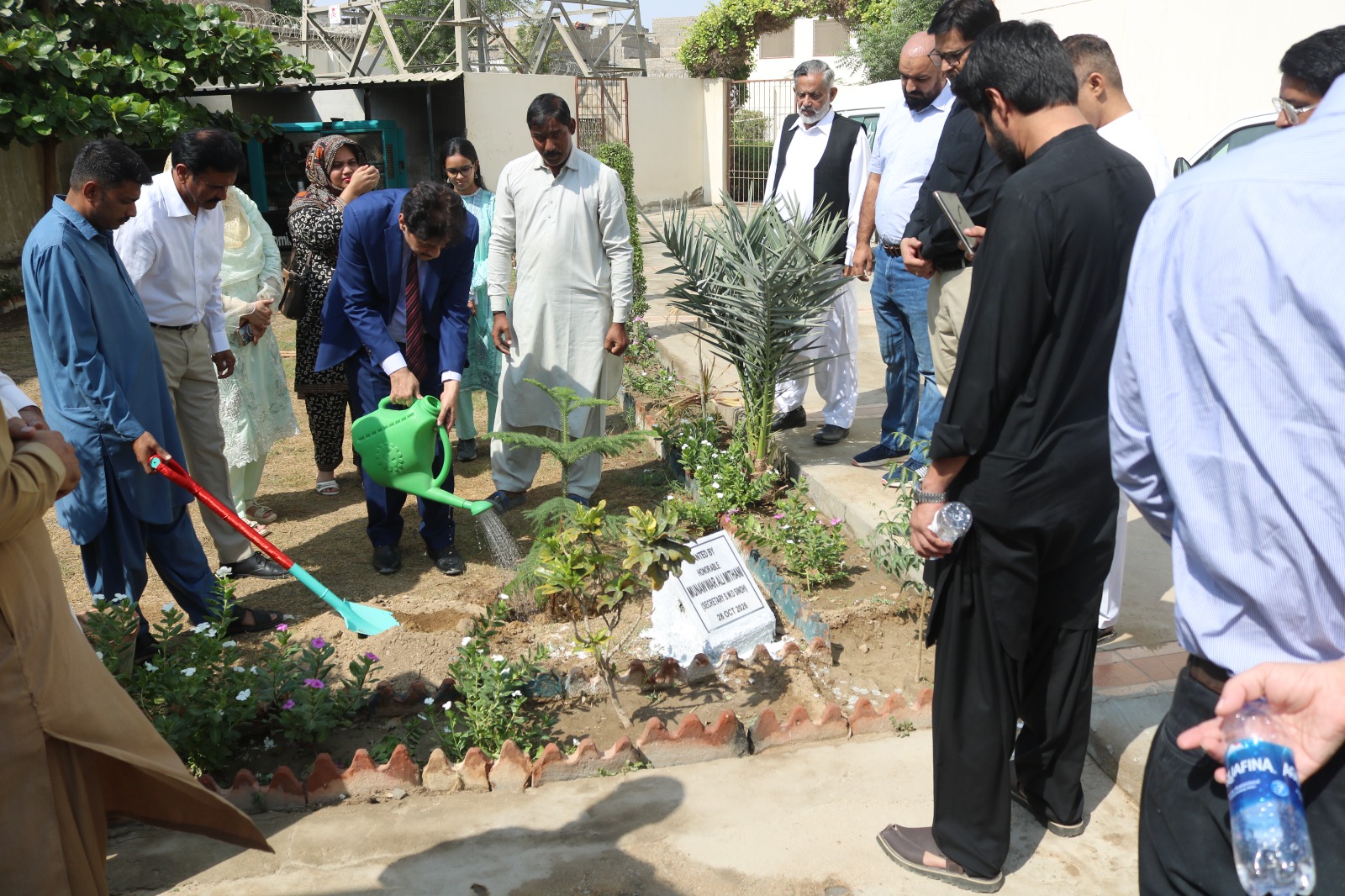 Photograph documenting the official visit to the rehabilitation centre